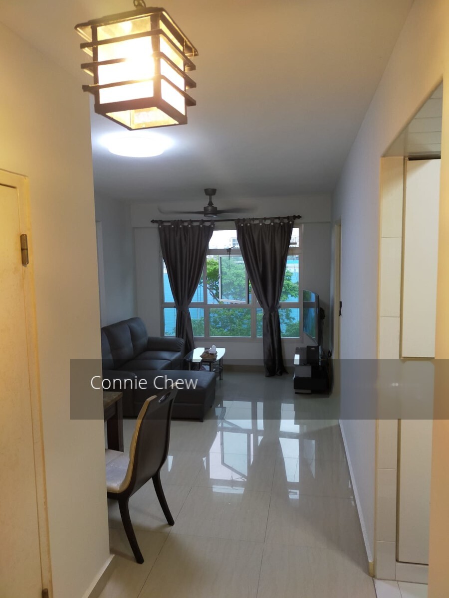 Woodlands Crescent thumbnail photo